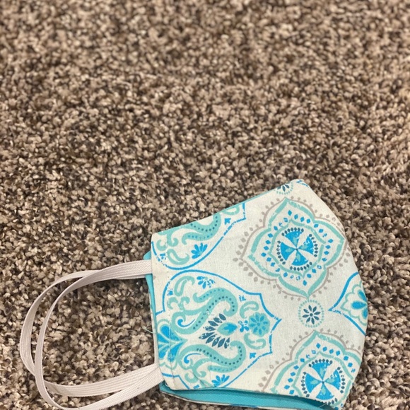 Mask - Picture 1 of 3